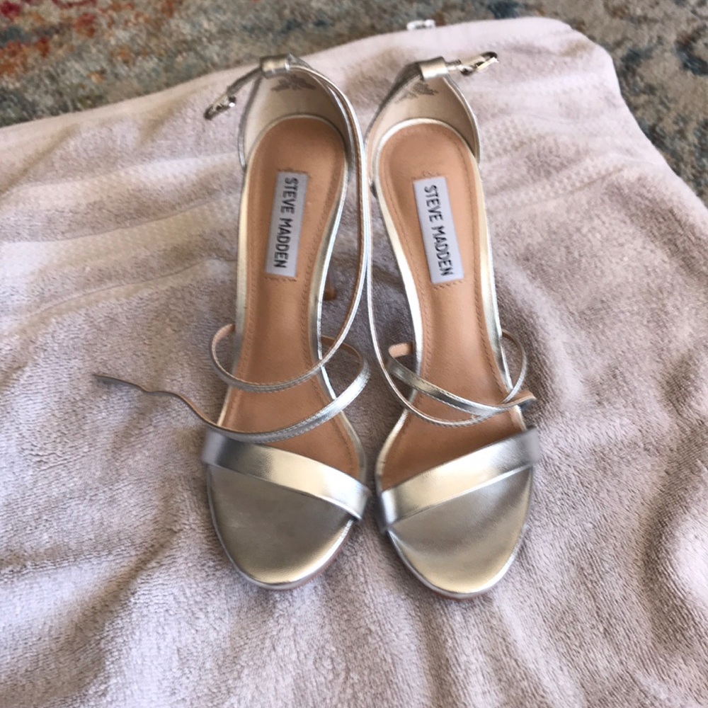 Steve Madden strapping heels